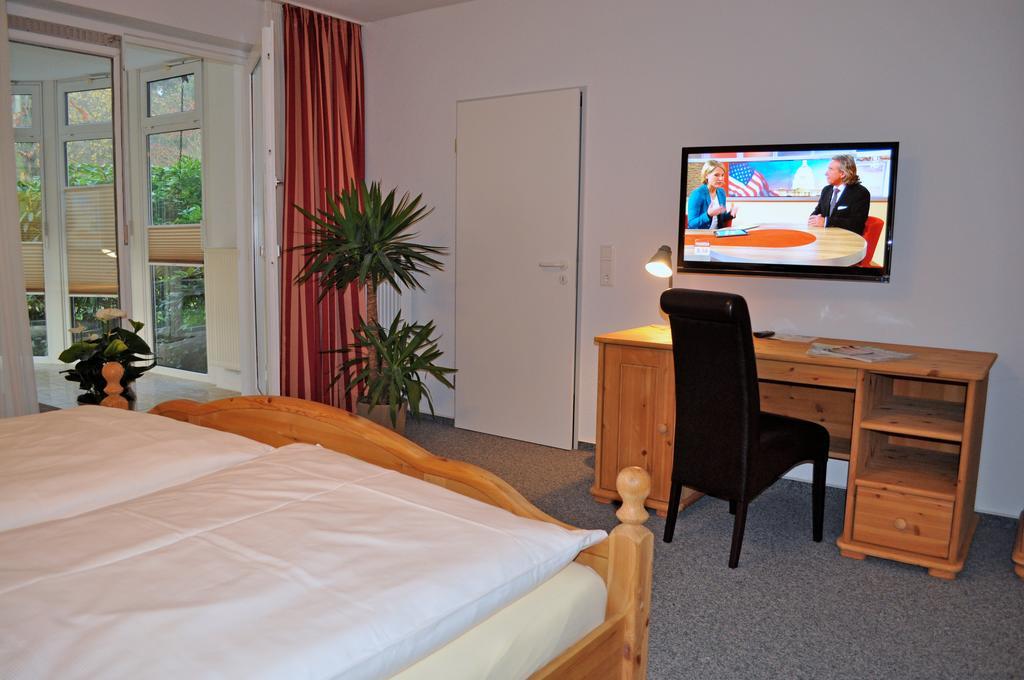Hellmanns Hotel Bremers Bauerndiele Wiefelstede Phòng bức ảnh