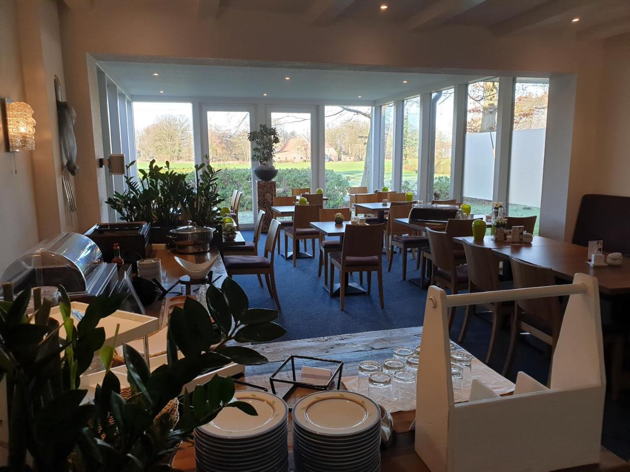 Hellmanns Hotel Bremers Bauerndiele Wiefelstede Ngoại thất bức ảnh