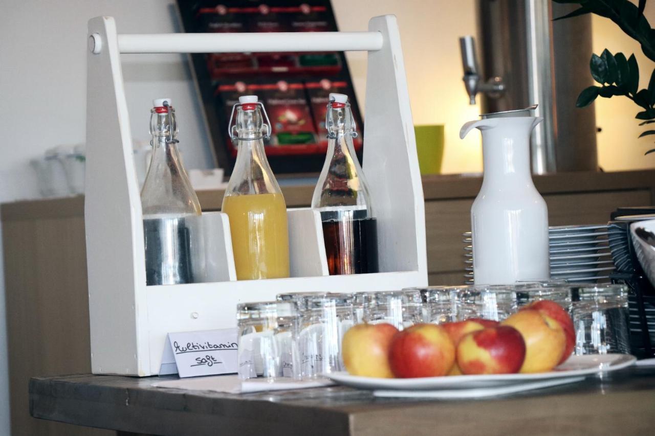 Hellmanns Hotel Bremers Bauerndiele Wiefelstede Ngoại thất bức ảnh