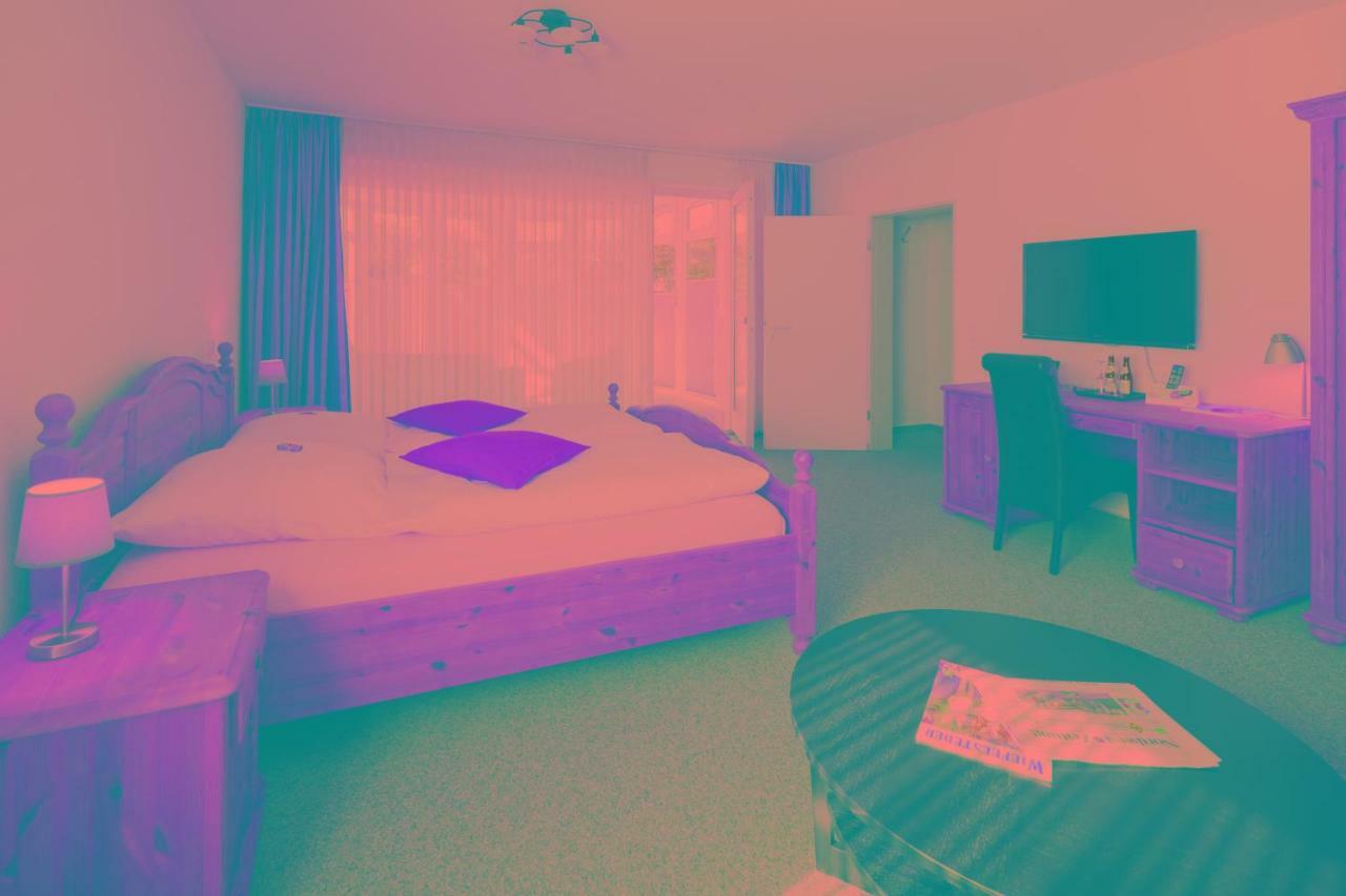 Hellmanns Hotel Bremers Bauerndiele Wiefelstede Ngoại thất bức ảnh
